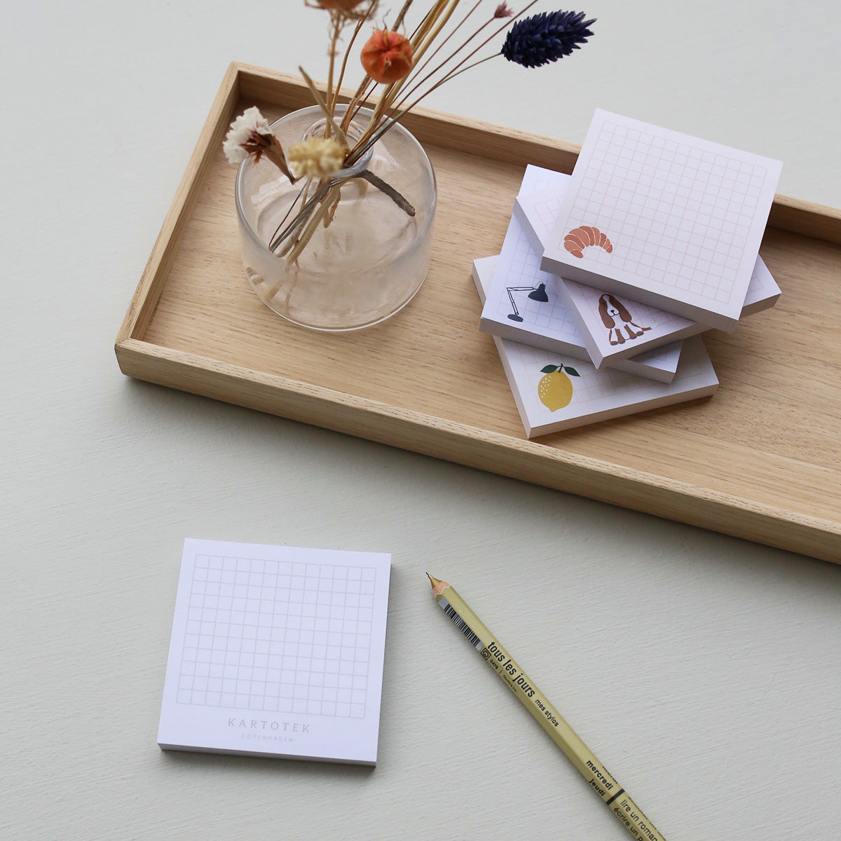 STICKY NOTES // HUND
