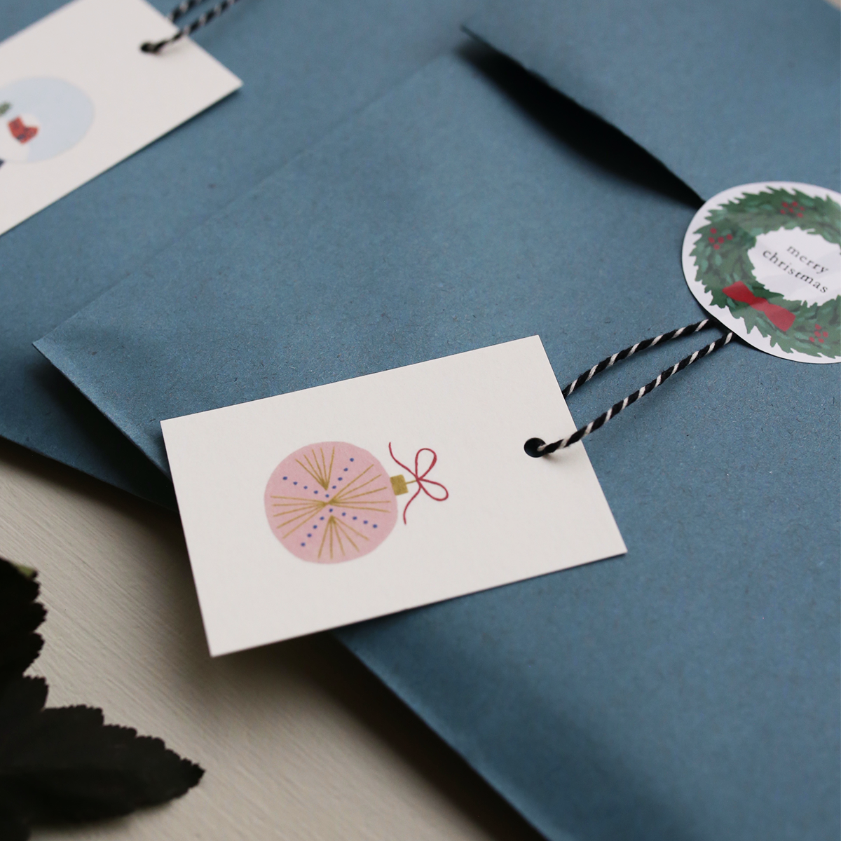 products/Ornament_Gifttags_Stylebillede_01_cbe674cf-3a88-4712-b102-be30fc2da61d.png