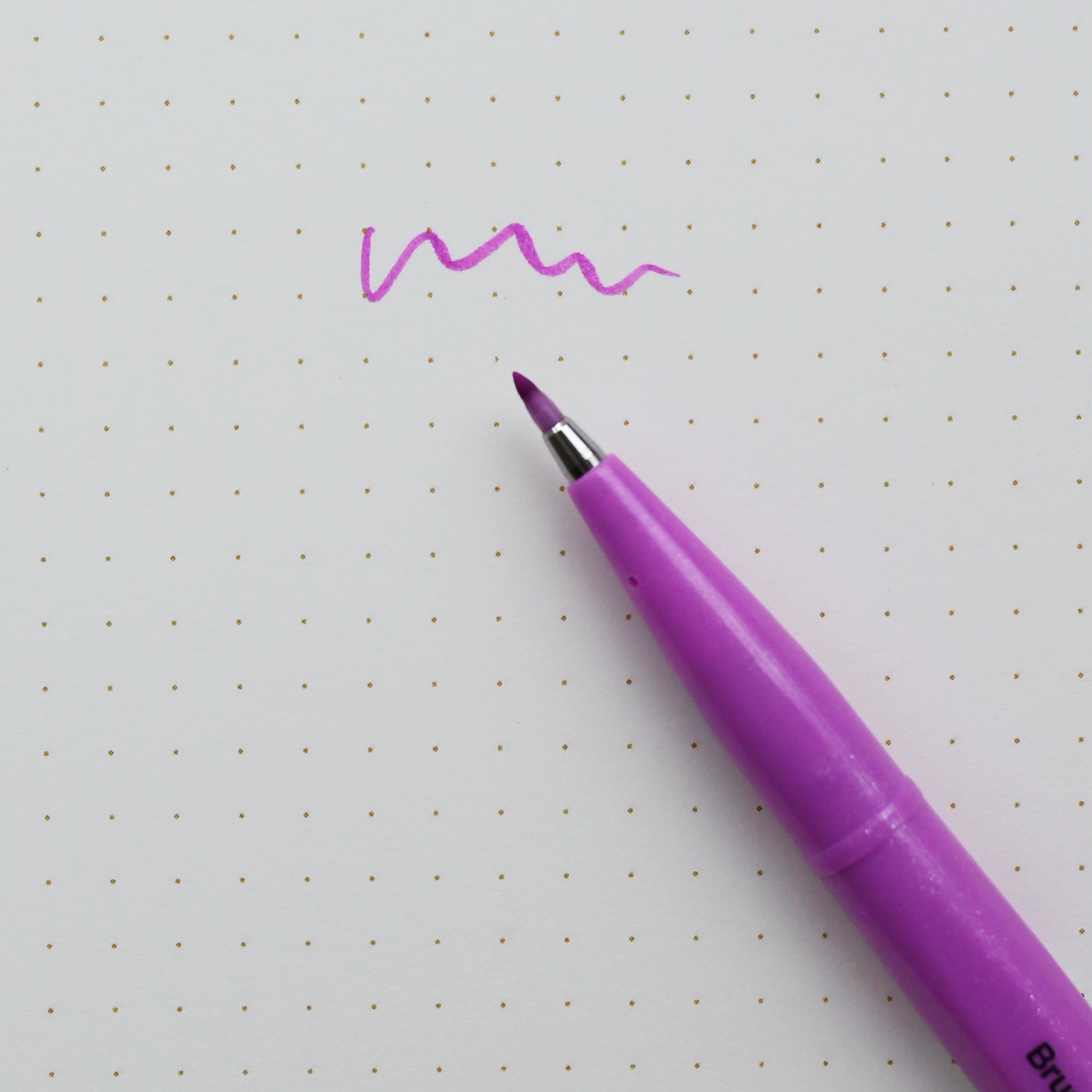 SIGN PEN BRUSH // PINK LILLA