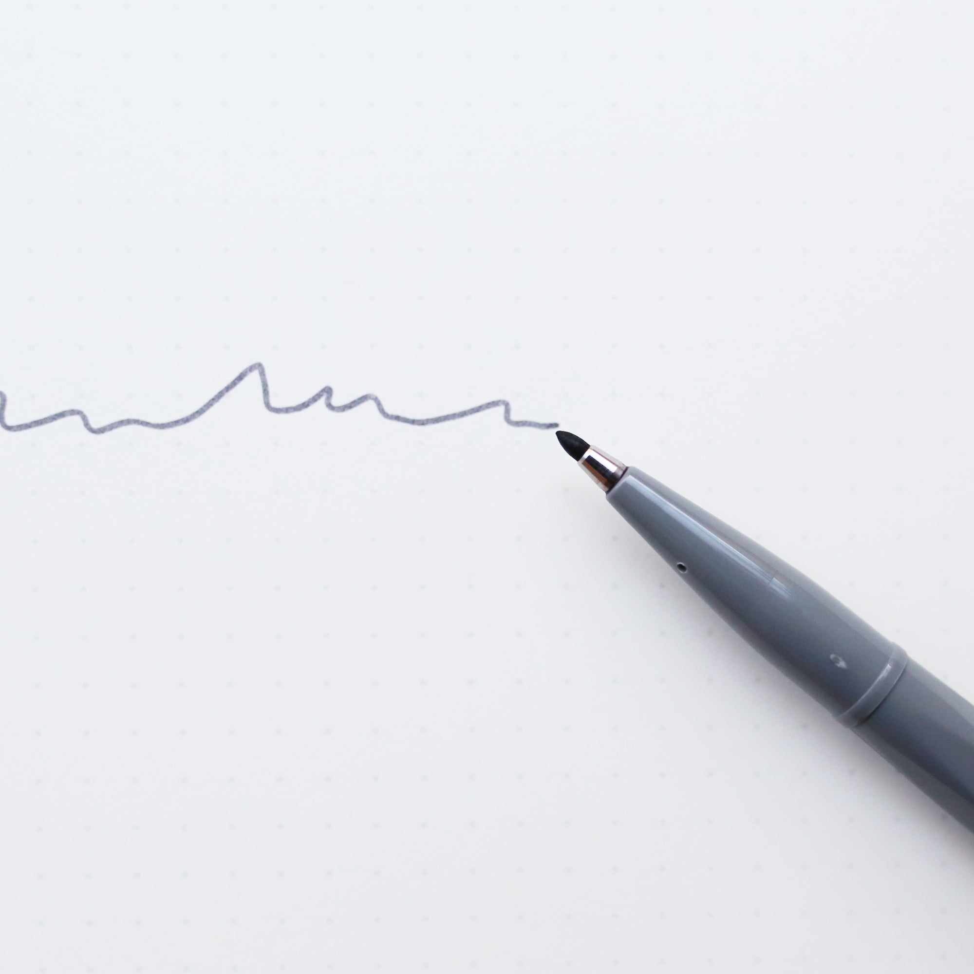 SIGN PEN // GRÅ