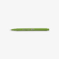 Le Pen felt-tipped fineliner from Marvy Uchida in the color matcha on a white background. 