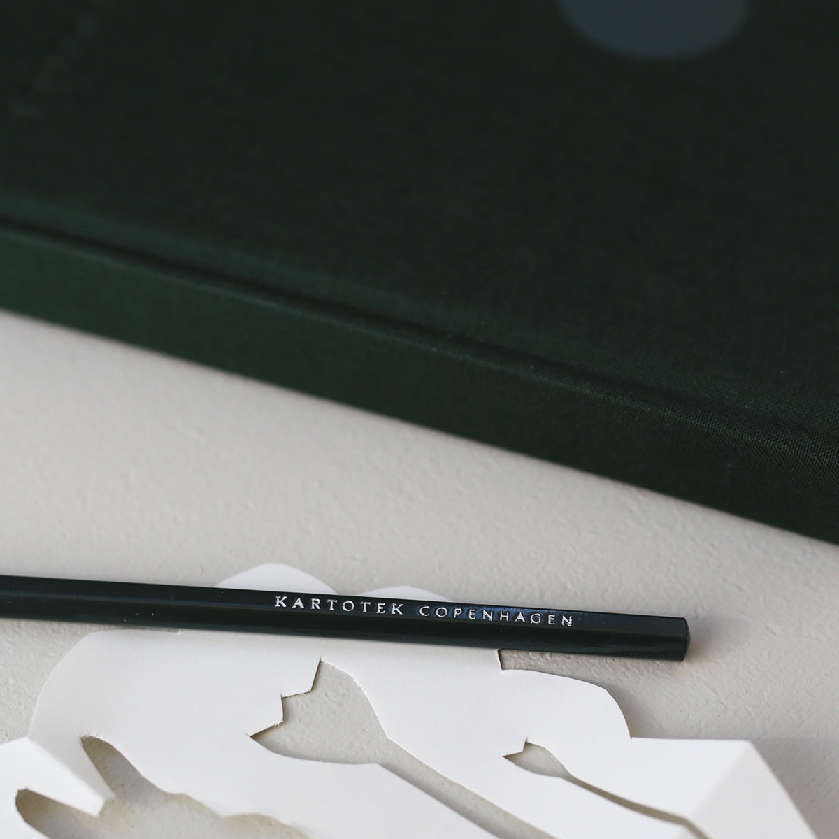 SLOW NOVEMBER BUNDLE // AFSTRESS DIT SIND