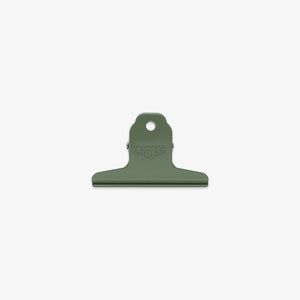 PAPIRKLEMME // KHAKI