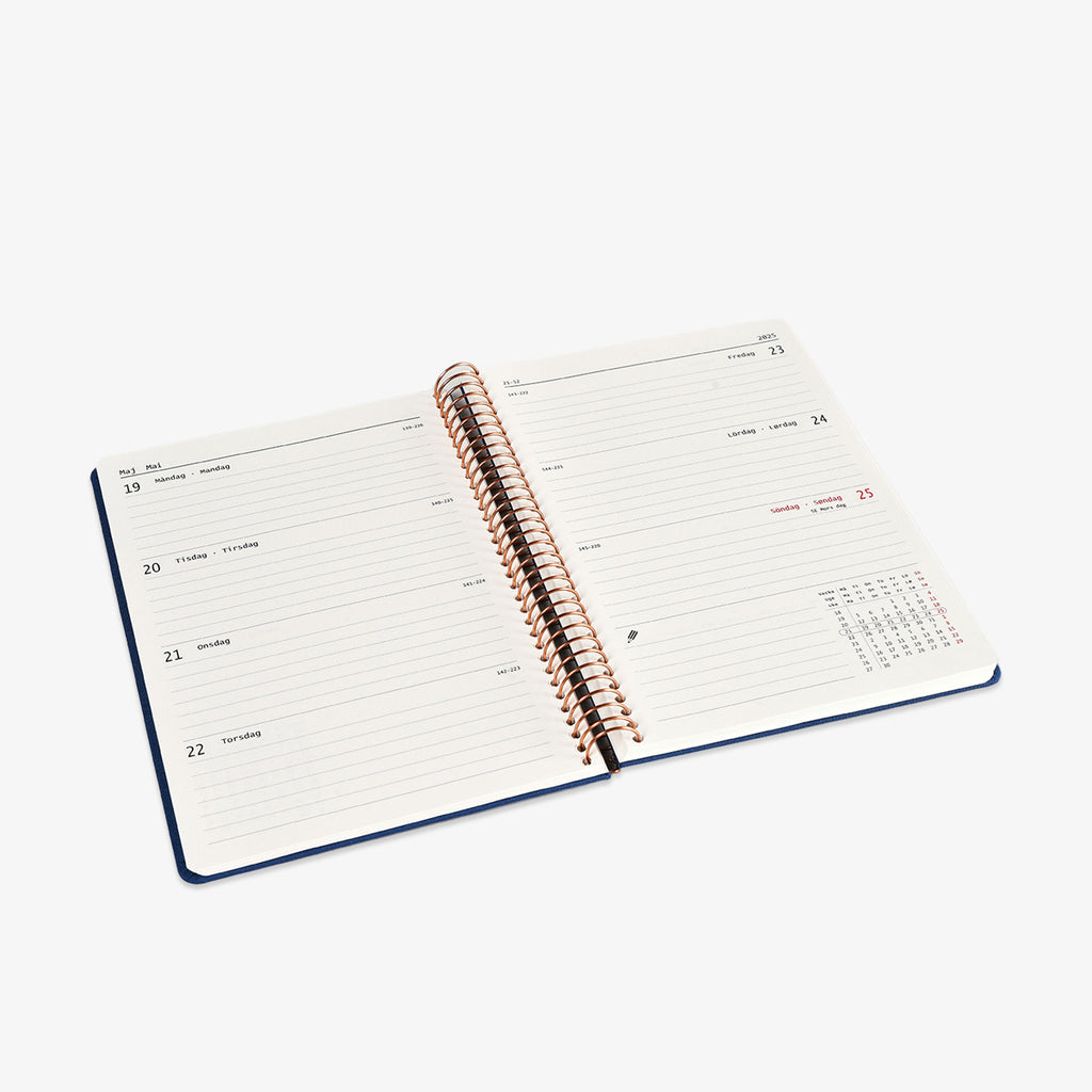 KOZO SPIRAL-BOUND CALENDAR 2027 A5 (DANISH) // BERRY