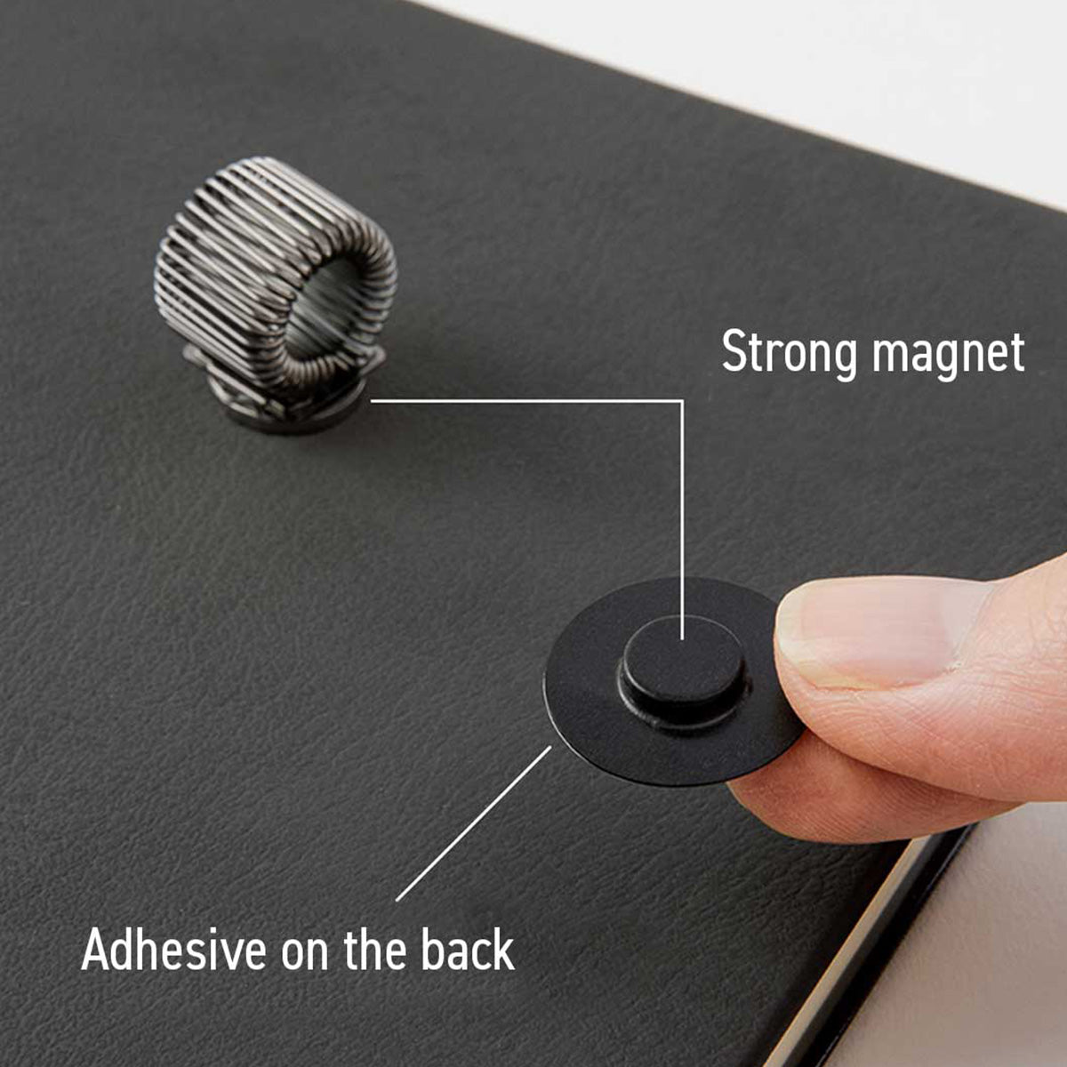 MAGNET PEN HOLDER // BLACK