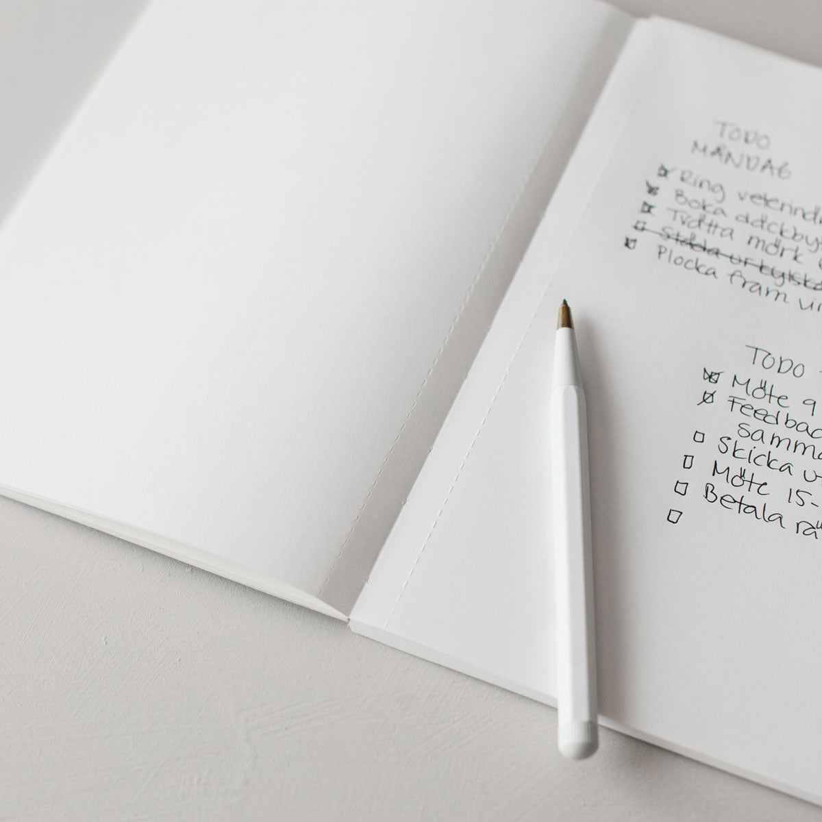 PAPERSTYLE THREAD BOUND NOTEBOOK A5 // BLANK