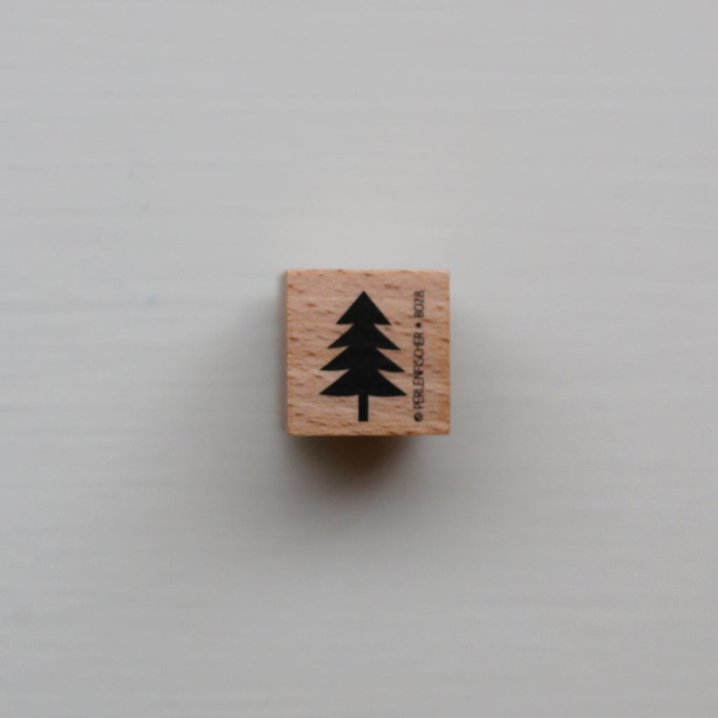 STEMPEL // FYRRETRÆ