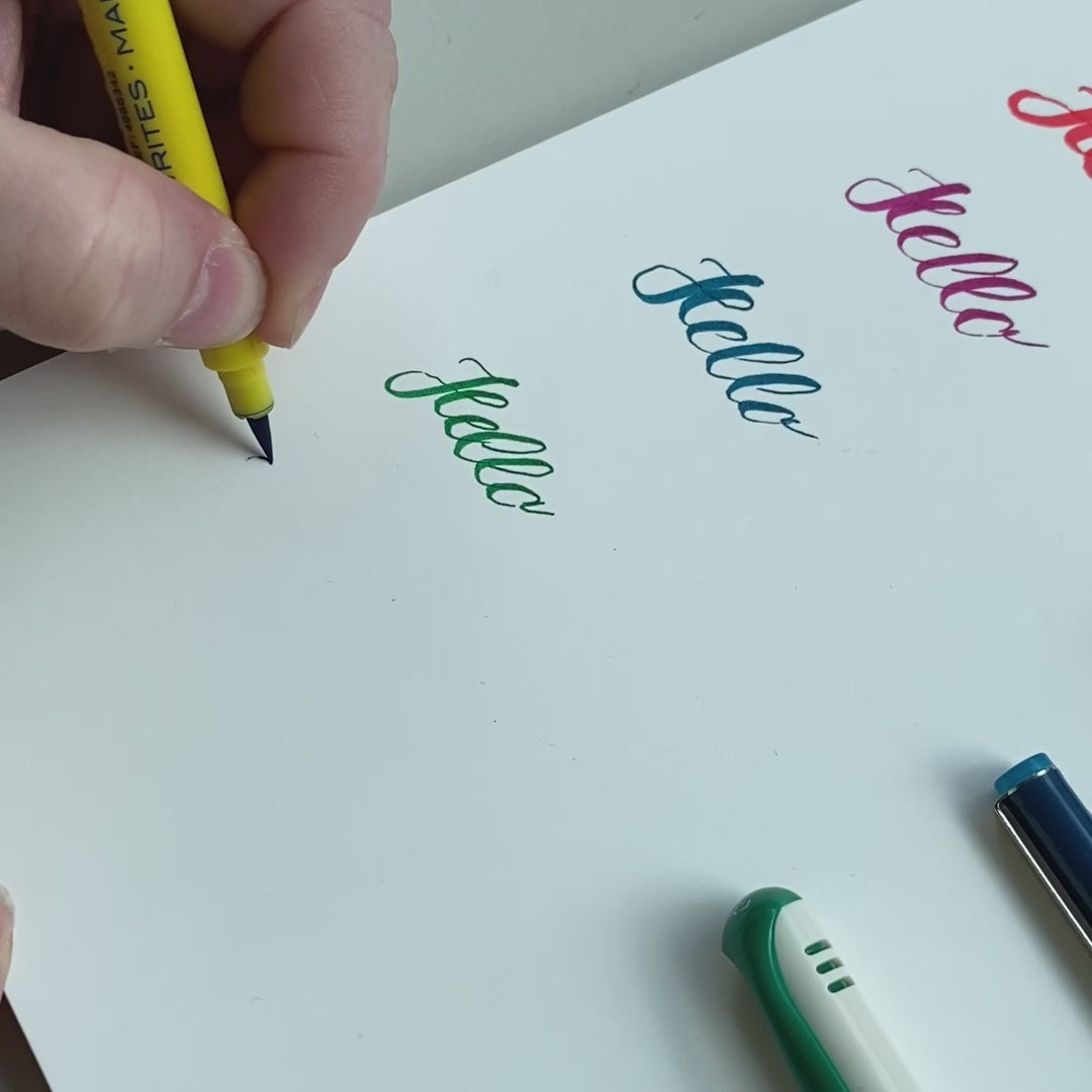 BRUSH WRITER // RØD