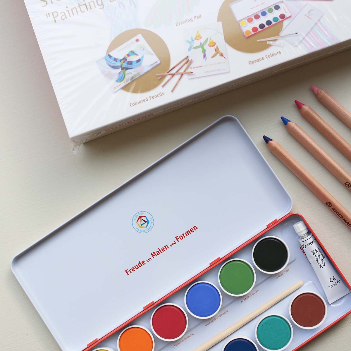 PAINTING AND DRAWING SET
