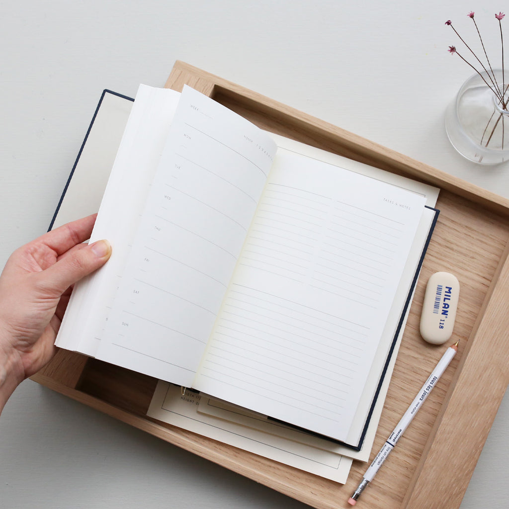 YEARLY PLANNER NOTEBOOK