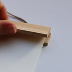 MAGNET OAK WOOD FRAME // 51 CM