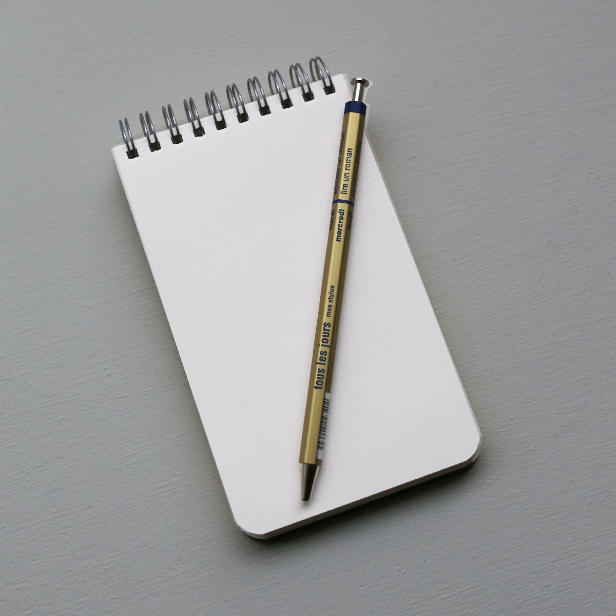 SPIRAL-BOUND NOTEPAD // YELLOW